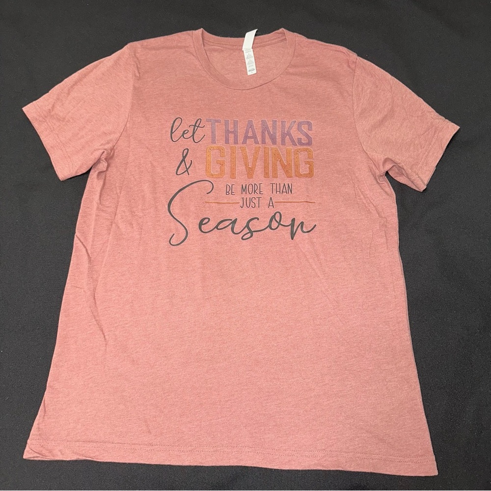 Thanksgiving t-shirt mauve / purple size large graphic‎ tee